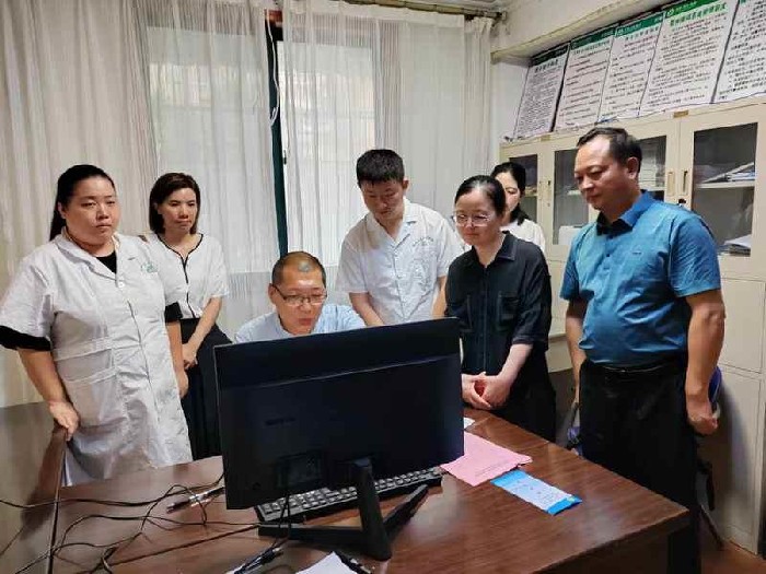 中语康专家组到大观区督导全人群听障监测工作
